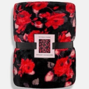 Victoria's Secret Floral/Rose Sherpa Throw/Blanket